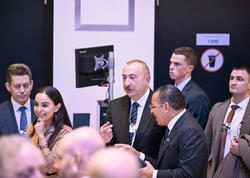 İlham Əliyev Ümumdünya İqtisadi Forumu çərçivəsində panel iclasda iştirak edib - <span class="color_red">FOTO</span>