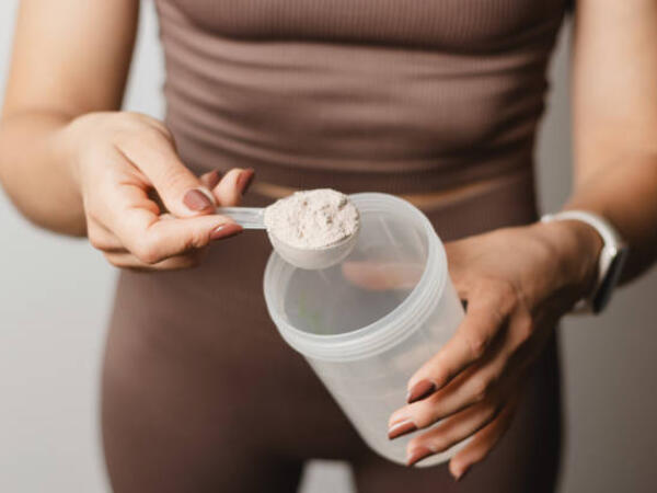 Kreatin yalnız idmançılar üçün deyil: Kimlər qəbul edə bilər?