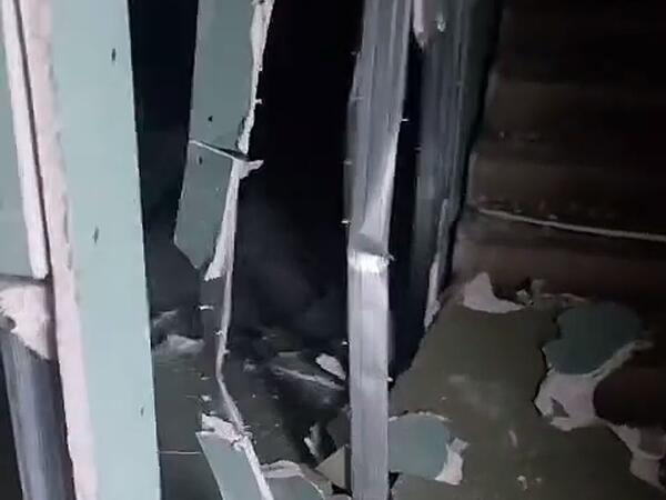 Keçmiş komendant bloku dağıtdı - Sakinlər şikayətçi oldular - <span class="color_red">VİDEO</span>