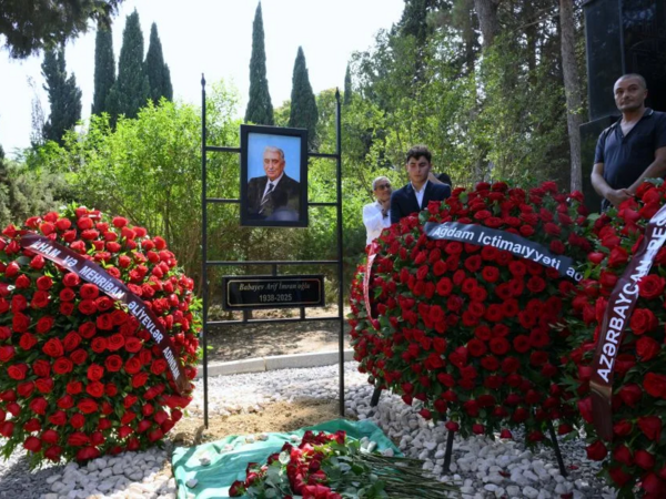 Arif Babayevin məzarı qəbirüstü abidəsinin hazırlanması niyə gecikir?