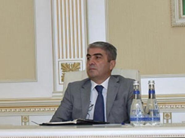 İcra başçısı müavinlərini işdən çıxardı