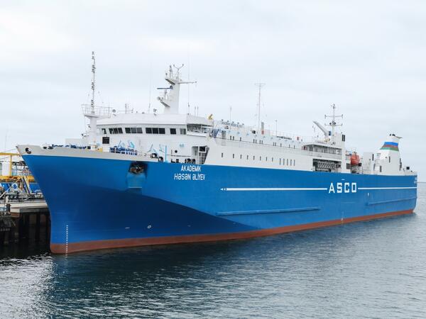 “Akademik Həsən Əliyev” gəmi-bərəsi istismara qaytarılıb