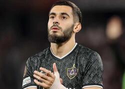 Elvin Cəfərquliyev aparıcıdan mikrafonu alıb azarkeşlərə səsləndi - <span class="color_red">VİDEO</span>