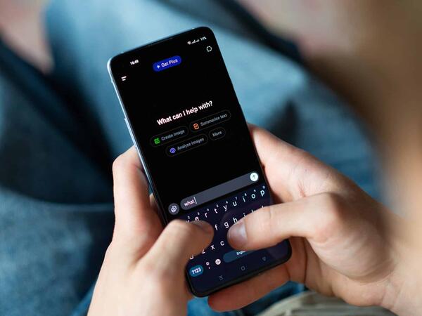 "ChatGPT" sizdən şəxsiyyət vəsiqəsi tələb edə bilər