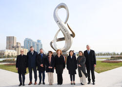 Fransina Armenqol Sosias Bakıda Zəfər parkını ziyarət etdi - <span class="color_red">FOTO</span>