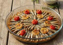 Qara dəniz mətbəxinin tacı: Addım-addım Hamsi buğlama resepti