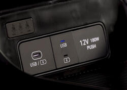 Avtomobiliniz üçün gizli təhlükə: Bir USB ilə bütün sistemi sıradan çıxara bilərsiniz