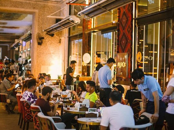 Bakının məşhur restoranında ərəb turistin pulu oğurlanıb