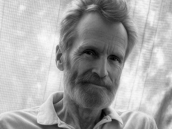 Azərbaycandan Ermənistana köçən yazıçının kimliyi <span class="color_red">açıqlandı</span>