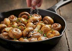 Göbələk soteyə duz nə vaxt vurulur? -  Dadlı göbələk bişirməyin qızıl qaydası