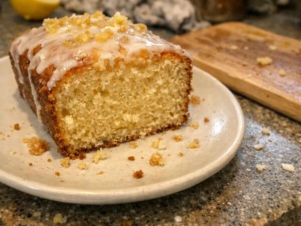 Çay saatına çox yaraşan limonlu, zəncəfilli keks