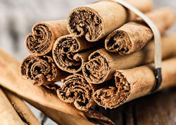 Bakıda darçının da saxtası satılırmış - FOTO