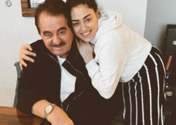 “Məni aldatdılar, pulumu oğurladılar" - Tatlısəs övladlarından üsyan etdi - <span class="color_red">FOTO</span>