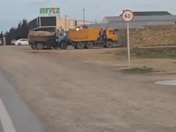 Sürücüləri çətinə salan yol nişanı - 60 - 80 - 60 km/saat sürət həddi