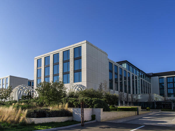 "Ağ şəhər"dəki məşhur hoteldə ofisiant öldürüldü - <span class="color_red">İş yoldaşı tutuldu</span>