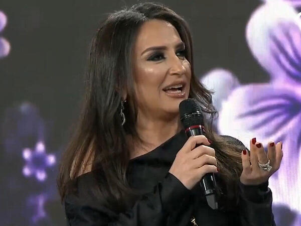 Efirdə xanəndə ilə Mənzurə arasında GƏRGİNLİK - <span class="color_red">VİDEO</span>