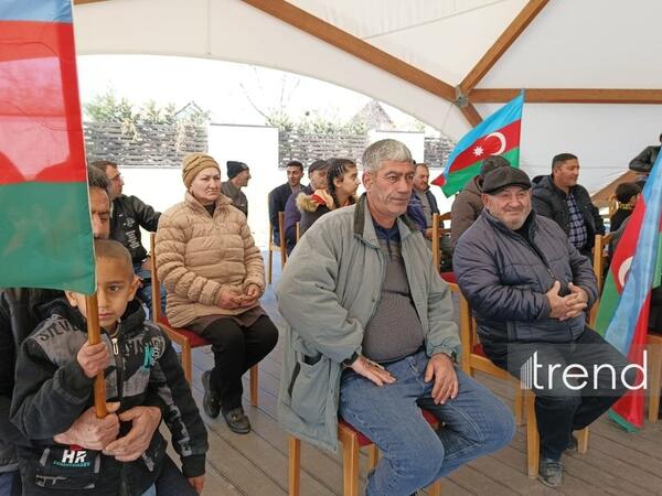 Növbəti köç karvanları Xocalının Badara və Seyidbəyli kəndlərinə çatıb - Yenilənib <span class="color_red">FOTO</span>