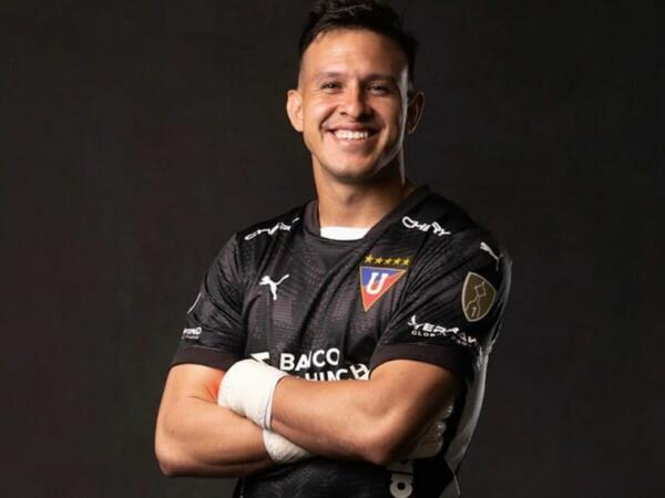 Məşhur qapıçı saxlanıldı - <span class="color_red">FOTO</span>