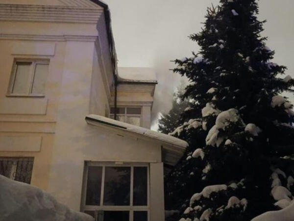 Rusiyada hosteldə yanğın oldu - Ölənlər və yaralananlar var