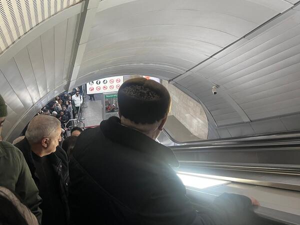 Bakı metrosunda təhlükəli anlar yaşanıb: Eskalator dayandı