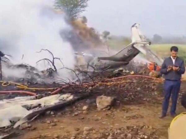 Hindistanda təyyarə qəzası: Ölənlər arasında nazir müavini də var - <span class="color_red">FOTO</span>