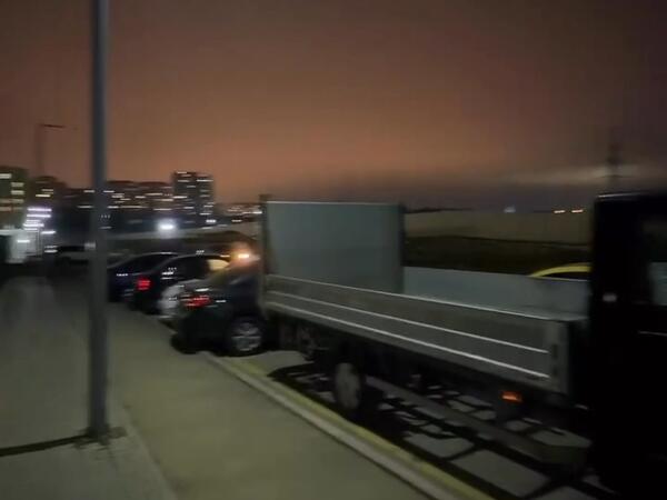 MİDA-nın həyəti avtosalona çevrilib - Sakinlər çıxılmaz vəziyyətdə