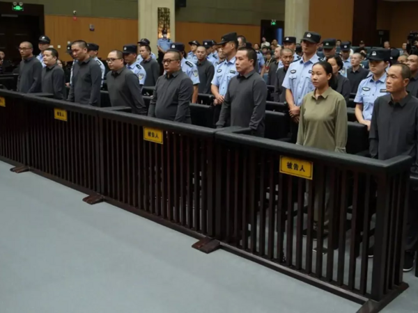 Bu FOTOdakı bütün məhkumlar edam edildi