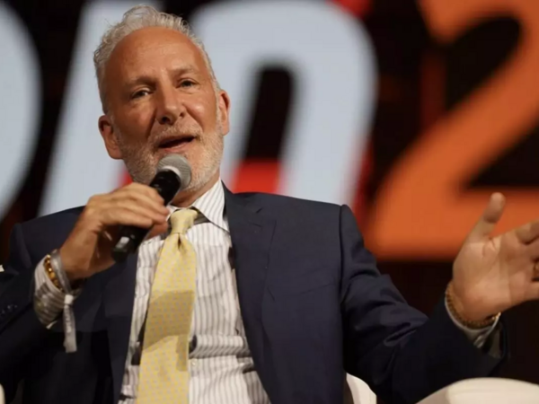 2008 böhranını təxmin edən iqtisadçı: "Dollar çökəcək, yerini qızıl tutacaq"