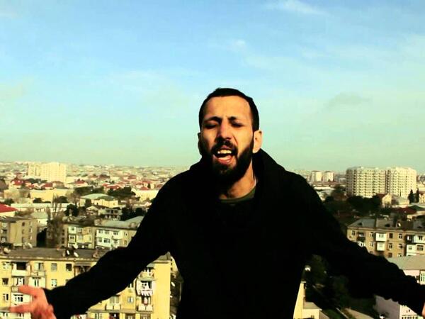 Tanınmış azərbaycanlı reper narkotikdən sağaldı - öncəki halı DƏHŞƏTƏ GƏTİRİR - <span class="color_red">VİDEO</span>