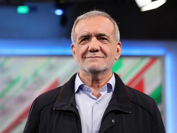 Pezeşkianın təyyarəsi Moskvada eniş etdi