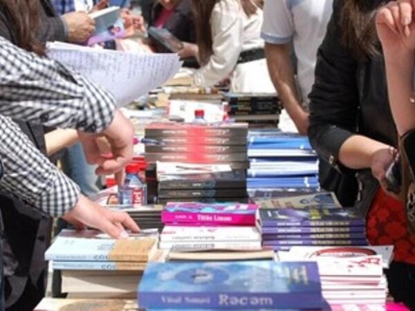 Yazıçı öz kitabını küçədə, meydanda sata bilməz - <span class="color_red">Nizami Cəfərov</span>