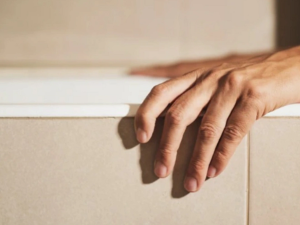 Bakıda 2 nəfərin hamamda meyiti TAPILDI