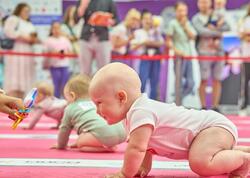 Uşaqlar arasında iməkləmə yarışı oldu - <span class="color_red">VİDEO</span>