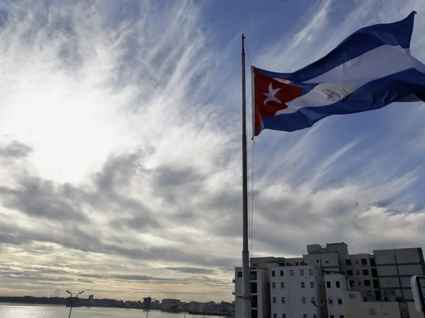 Kubada da fövqəladə vəziyyət elan edildi