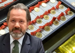 Qızıl bazarında rekorddan sonra kəskin eniş - <span class="color_red">ekspertdən xəbərdarlıq</span>