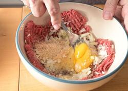 Kotletə çox çörək qatılarsa nə baş verər?