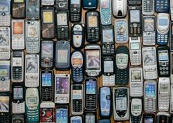 Düyməli telefonlara böyük qayıdış başladı: "Rəqəmsal detoks" dövrü
