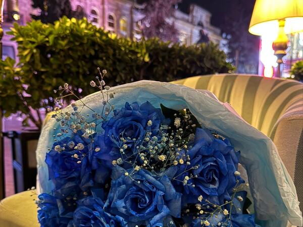 Floristlər gülləri uzun müddət saxlamağın yolunu açıqladı