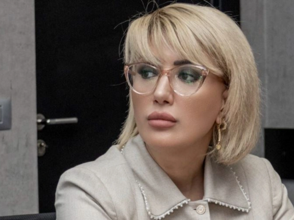 Tanınmış telejurnalist vəzifəsindən azad olundu