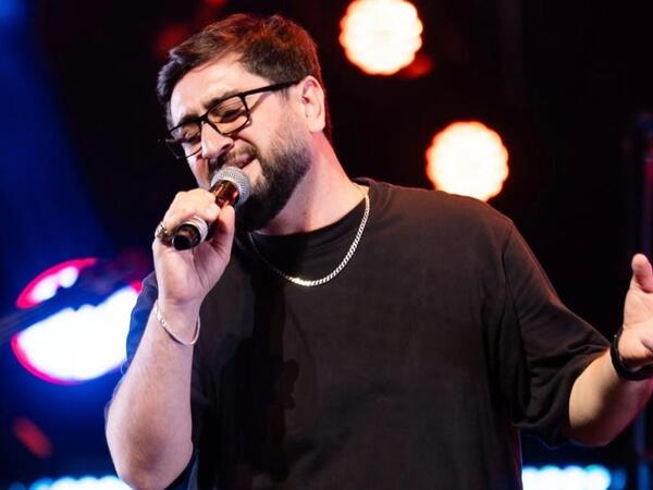 Məşhur azərbaycanlı müğənninin ailəsi DAĞILDI: 2 övladı var - <span class="color_red">VİDEO</span>