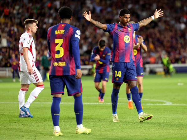 "Barselona"da qalmaq üçün maaşının azaldılmasına razıdır