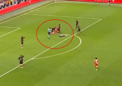 Meydançadan təcili yardımla çıxdı - "Qalatasaray" oyununda qorxulu dəqiqələr - <span class="color_red">FOTO</span>