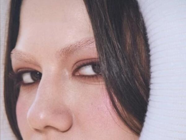 Qaşları gündəm oldu - <span class="color_red">FOTOlar</span>