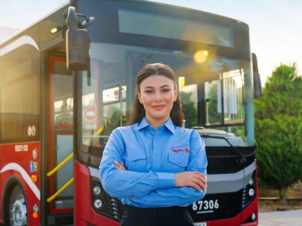 Avtobus idarə edəcək qadın sürücülər üçün təlimlər davam edir