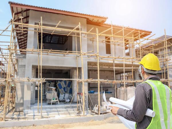 “Tanış usta” dövrü sona çatır – Ev tikintisində yeni müqavilə tələbi gəlir