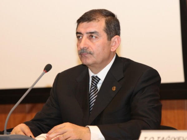 İcra başçısının bacısı direktorluqdan kənarlaşdırıldı - <span class="color_red">FOTO</span>