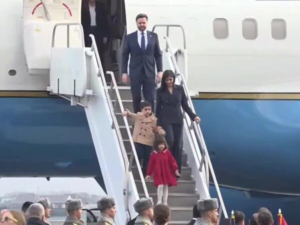 ABŞ-ın vitse-prezidenti Ermənistanda - <span class="color_red">VİDEO</span>