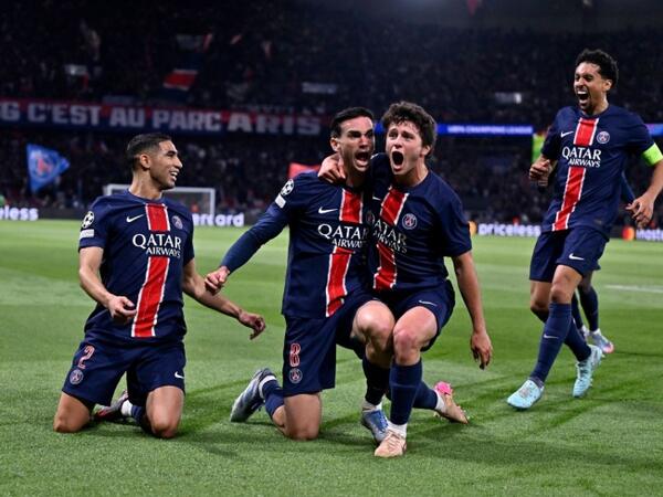 PSJ əzəli rəqibini darmadağın etdi