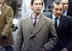 40 il sonra eyni paltonu geyindi - <span class="color_red">FOTO</span>