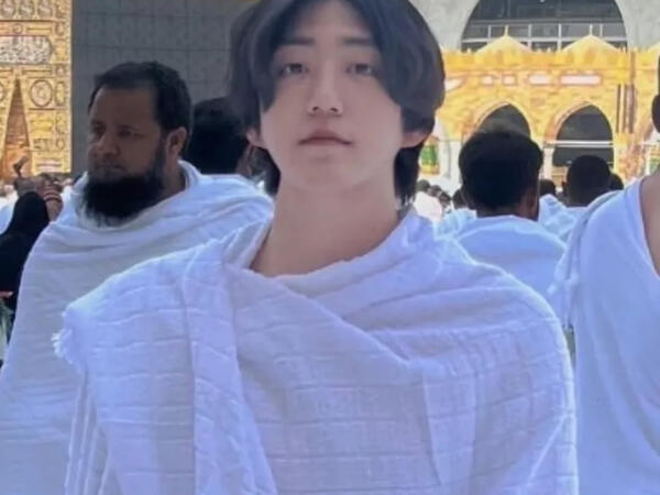 Tanınmış koreyalı bloqer MƏSCİD TİKDİRDİ  - <span class="color_red">VİDEO</span>